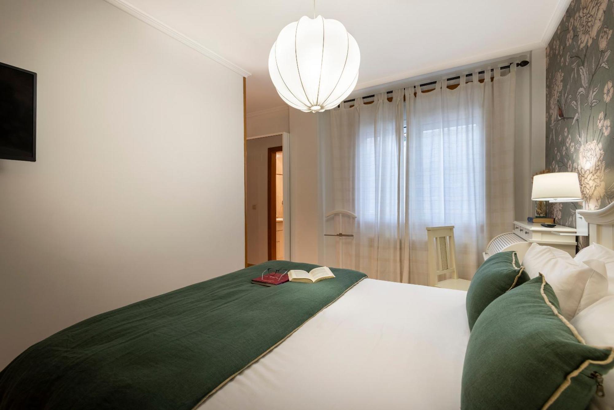 Apartamento Playa Silgar -50 M Playa Con 2 Garajes Y 3 Dormitorios Sanxenxo Kültér fotó